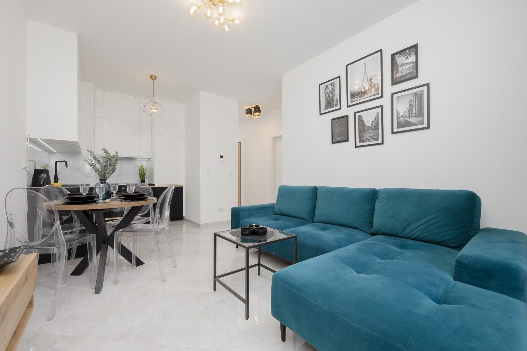 Apartment With Balcony & Parking In Warsaw By Noclegi Renters Exterior foto
